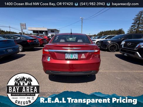 Used 2012 Chrysler 200 Touring FWD image 5