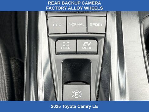 Used 2025 Toyota Camry LE FWD image 4
