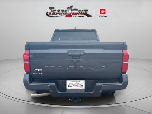 Used 2025 Toyota Tacoma SR5 AWD/4WD image 7