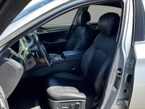 Used 2018 Genesis G80 3.8 w/ Option Group 02 image 24