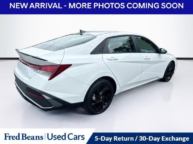 Used 2026 Hyundai Elantra Sport w/ Cargo Package FWD image 9