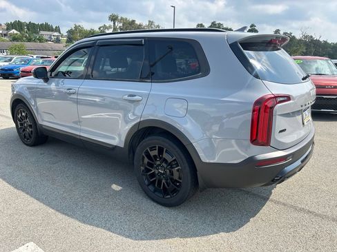 Used 2022 Kia Telluride EX w/ EX Premium Package AWD/4WD image 4
