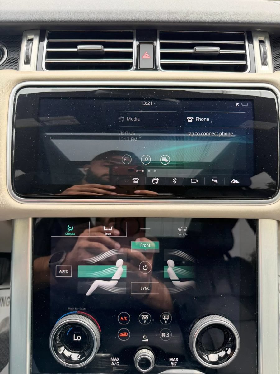 Used 2019 Land Rover Range Rover Supercharged AWD/4WD image 21