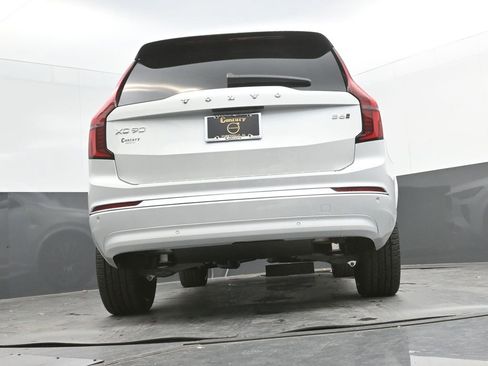 New 2026 Volvo XC90 B6 Plus w/ Protection Package Premier image 28