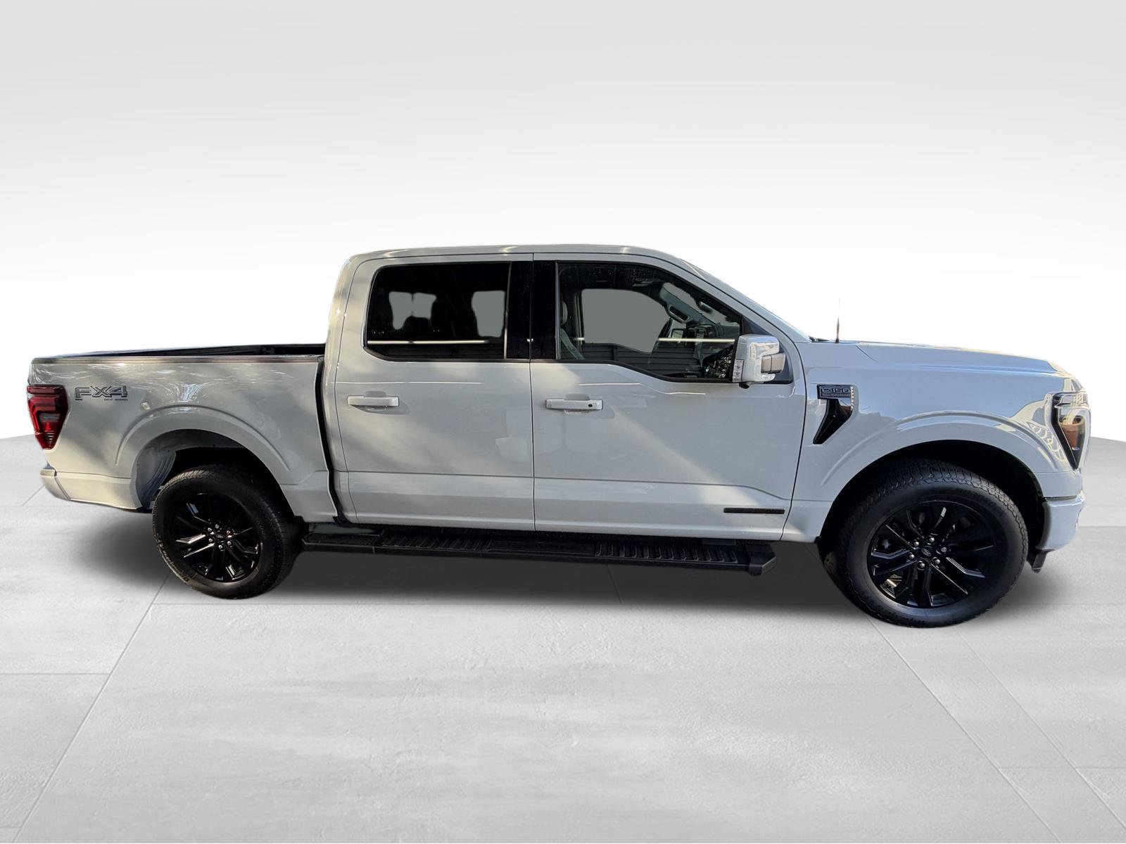 Used 2024 Ford F150 Lariat w/ Equipment Group 502A High AWD/4WD image 4