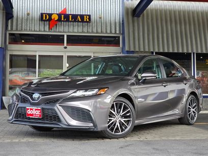 Used 2024 Toyota Camry SE w/ Cold Weather Package