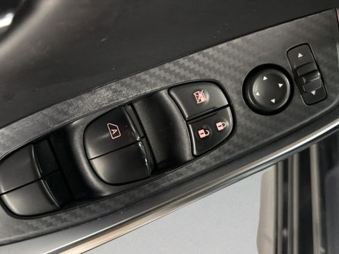 Used 2025 Nissan Sentra SR w/ Midnight Edition FWD image 15