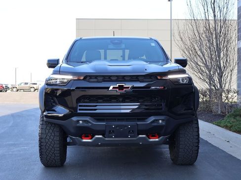 Used 2024 Chevrolet Colorado ZR2 w/ ZR2 Convenience Package III image 2