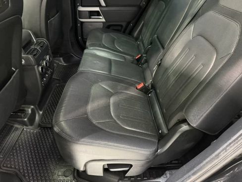 Used 2022 Land Rover Defender 110 X-Dynamic SE AWD/4WD image 20