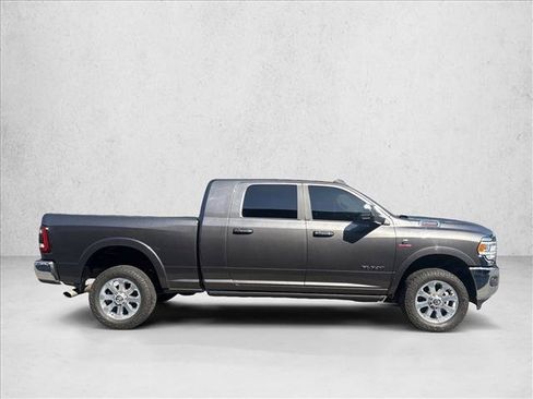 Used 2022 RAM 2500 Laramie AWD/4WD image 4
