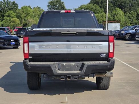 Used 2020 Ford F250 Platinum w/ FX4 Off-Road Package AWD/4WD image 5