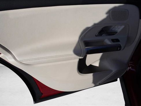 Certified 2026 Mercedes-Benz GLB 250 4MATIC image 24