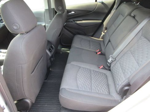 Used 2019 Chevrolet Equinox LT w/ Driver Convenience Package FWD image 13
