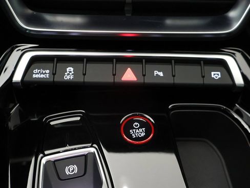 Used 2023 Audi e-tron GT Premium Plus image 51