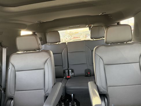 Used 2024 Chevrolet Tahoe High Country w/ Premium Package image 30