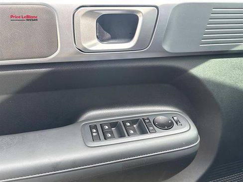 Used 2026 Hyundai Santa Fe SEL AWD/4WD image 19