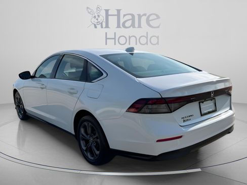 Used 2023 Honda Accord EX image 3