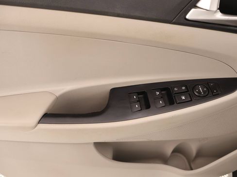 Used 2019 Hyundai Tucson Value AWD/4WD image 15