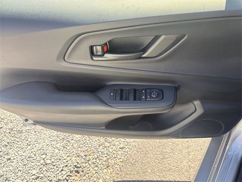 Used 2023 Toyota Prius Prime Premium image 13