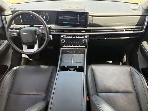 Certified 2025 Hyundai Santa Fe Limited AWD/4WD image 16