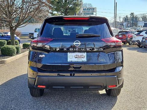 Certified 2025 Nissan Rogue S image 7