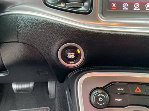 Used 2019 Dodge Challenger SXT RWD image 23