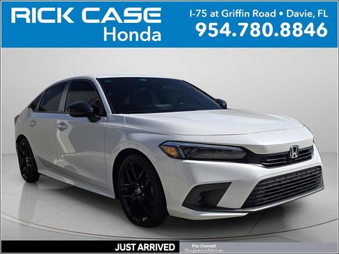 Used 2024 Honda Civic Sport image 1