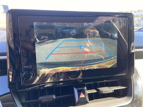 Used 2025 Toyota Corolla LE image 22