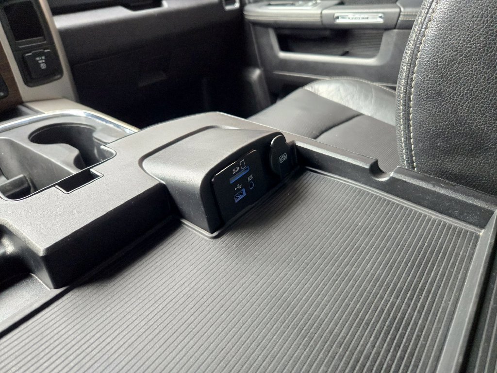 Used 2015 RAM 1500 Laramie w/ Convenience Group AWD/4WD image 33