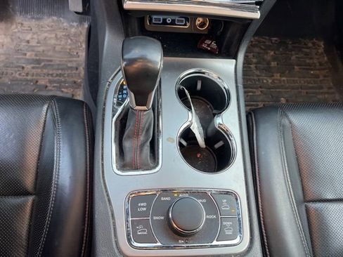 Used 2020 Jeep Grand Cherokee Trailhawk w/ Trailhawk Luxury Group AWD/4WD image 18
