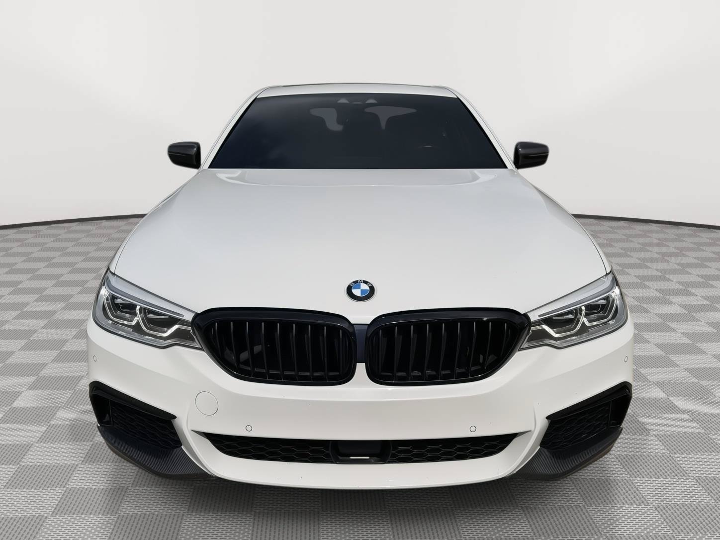 Used 2018 BMW M550i xDrive AWD/4WD image 2