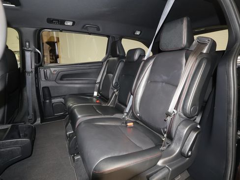 Used 2025 Honda Odyssey Sport-L image 19
