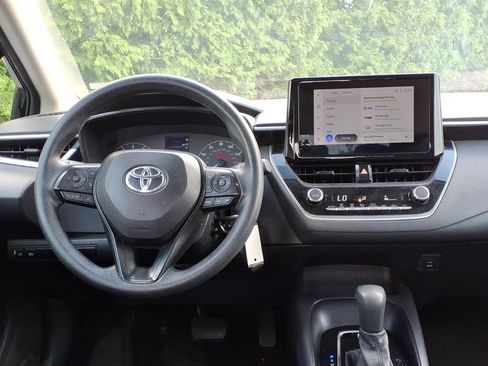 Used 2024 Toyota Corolla LE FWD image 12