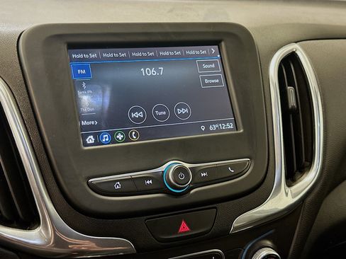 Used 2019 Chevrolet Equinox LT w/ Driver Convenience Package AWD/4WD image 21