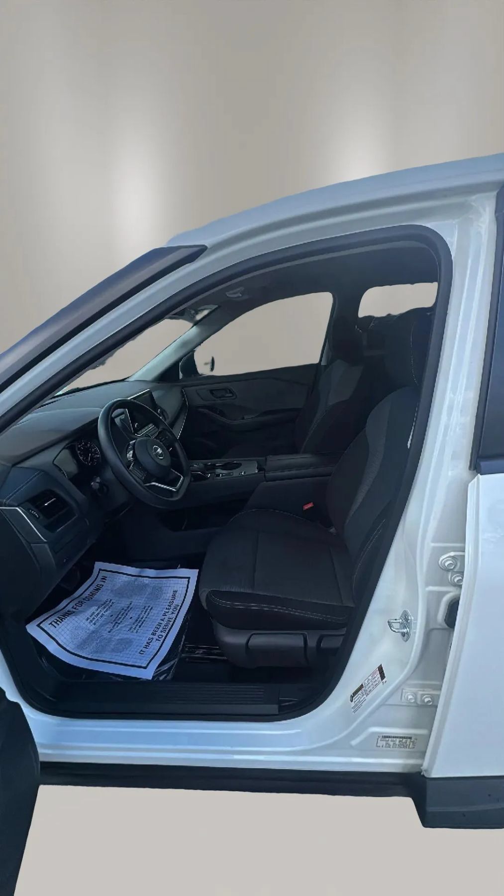 Used 2021 Nissan Rogue S FWD image 10