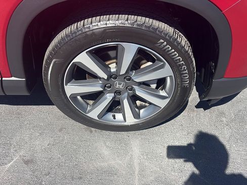 Used 2025 Honda Pilot Elite image 10