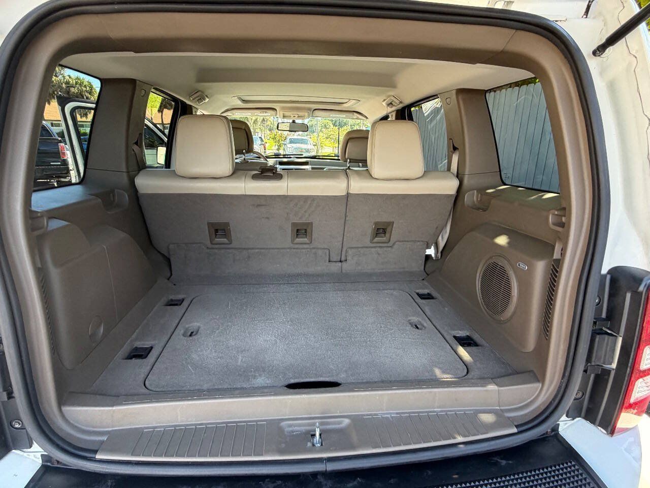 Used 2010 Jeep Liberty Limited AWD/4WD image 14