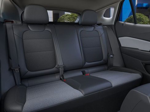 New 2026 Chevrolet Trax LT w/ Driver Confidence Package image 17