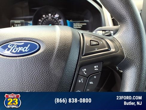 Certified 2022 Ford Edge SE image 18