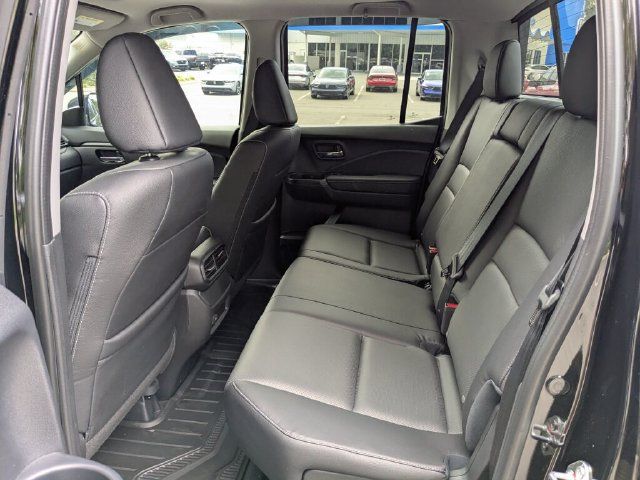 Certified 2025 Honda Ridgeline RTL image 37