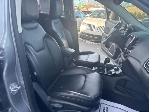 Used 2018 Jeep Compass Limited w/ Navigation Group image 20