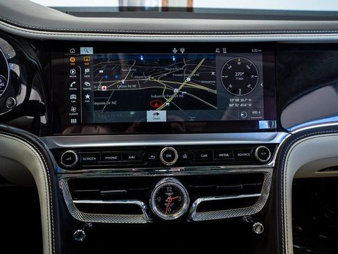 Used 2020 Bentley Flying Spur W12 image 46