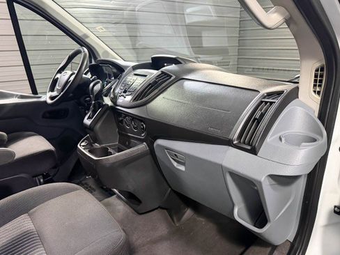 Used 2018 Ford Transit 350 XLT image 19