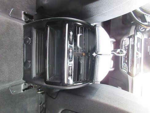 Used 2018 BMW 540i xDrive image 25