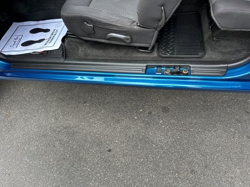 Used 2012 Chevrolet Colorado LT RWD image 15