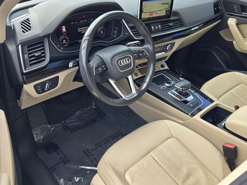 Used 2018 Audi Q5 2.0T Premium Plus w/ Premium Plus Package AWD/4WD image 11