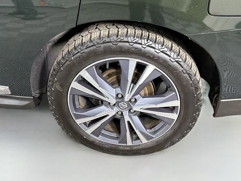 Used 2019 Nissan Pathfinder Platinum image 39