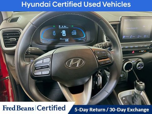 Certified 2023 Hyundai Venue SEL image 16