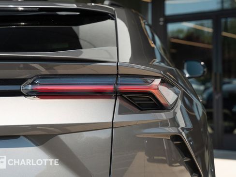 Used 2021 Lamborghini Urus image 15