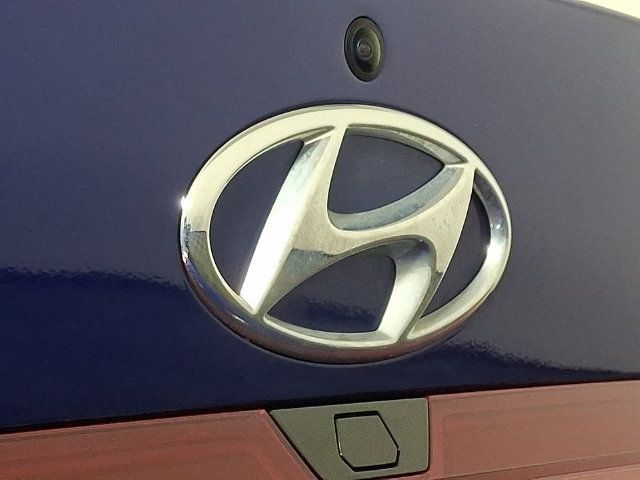Used 2023 Hyundai Elantra SEL w/ Convenience Package FWD image 30